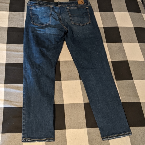 American Eagle dark wash boyfriend jeans 6R - Picture 2 of 2